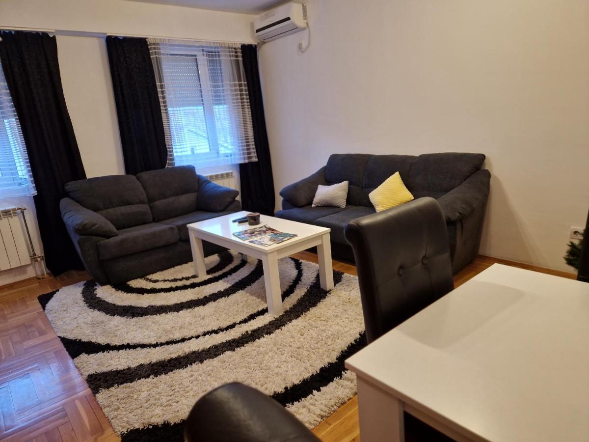 Centar S Apartamento Ni Exterior foto